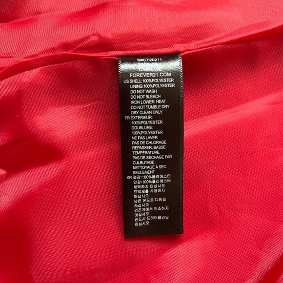 Fantastic winter jacket size medium. - Picture 3 of 5